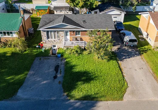 House for sale - 11 6e Avenue, Salaberry-de-Valleyfield, J6S 6B9
