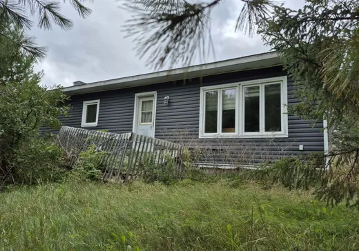 House for sale - 110 Rue Juteau, Val-d'Or, J9P 0C3