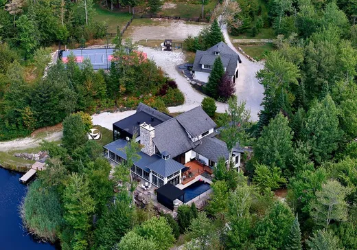 Maison à vendre - 8 Ch. Robert-Savoie, St-Etienne-De-Bolton, J0E 2E0