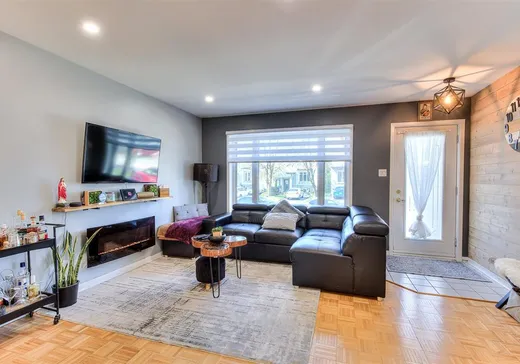 Maison à vendre - 71 Av. des Laurentides, Bois-des-Filion, J6Z 4P5