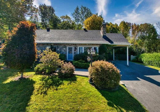 Bungalow à vendre - 550 Rue Gosselin, Magog, J1X4R6
