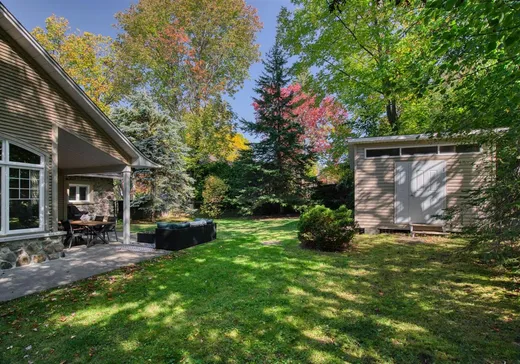 Maison à vendre - 550 Rue Gosselin, Magog, J1X 4R6