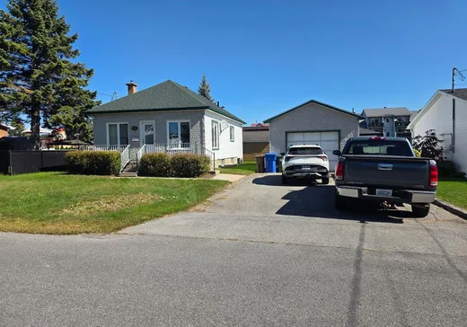 Maison à vendre - 89 Rue des Bouleaux, Les Coteaux, J7X 1A1