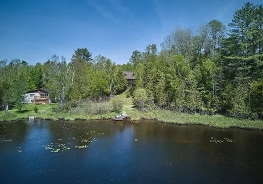 Maison à vendre - 553 Ch. du Lac-Lanthier E., Rivière-Rouge, J0T 1T0