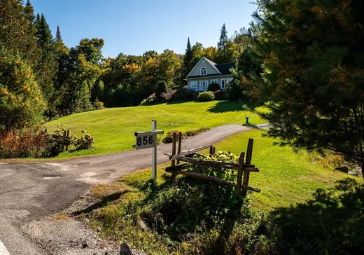 Maison à vendre - 856 Ch. de Mille-Isles, Saint-Sauveur, J0R 1A0
