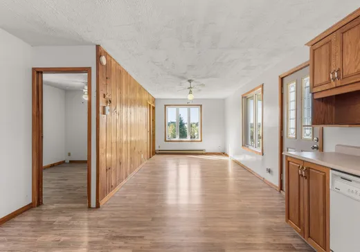 Maison à vendre - 9079 Route 204, Frontenac, G6B 2S1