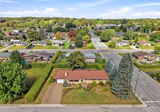 Maison à vendre - 1290 1re Avenue E., Acton Vale, J0H 1A0