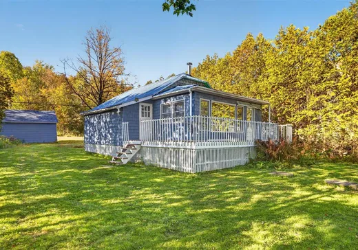 Maison à vendre - 154 Rue du Bord-de-l'Eau, St-Joseph-De-Coleraine, G0N 1B0