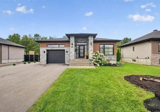 House for sale - 129 4e Avenue, Saint-Zotique, J0P 1Z0