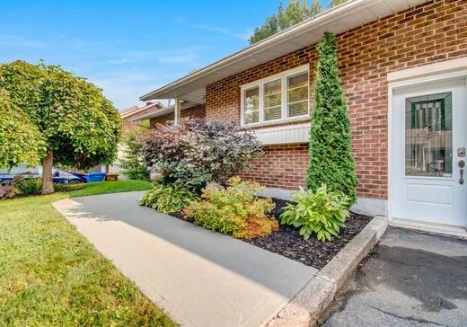 Maison à vendre - 2360 Rue des Cèdres, Massueville, J3R 5G9