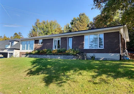 House for sale - 367 Boul. Armand-Thériault, Rivière-du-Loup, G5R 3X9