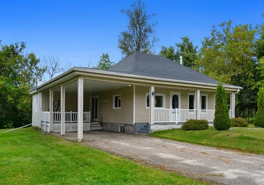 House for sale - 278 Ch. de la Rivière-Gatineau N., Maniwaki, J9E 0J8