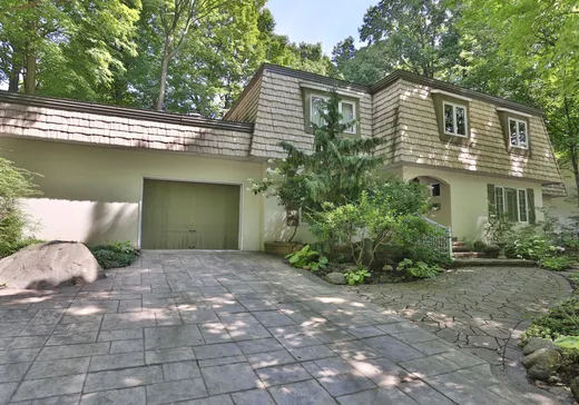 Maison à étages à vendre - 816 Rue Hébert, Mont-Saint-Hilaire, J3H1S9