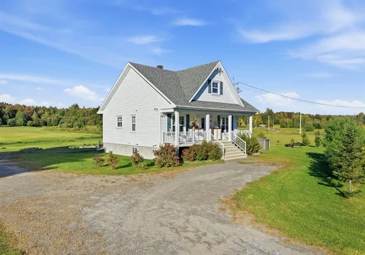 House for sale - 607 Mtée Rodgers, Lachute, J8H 3W8