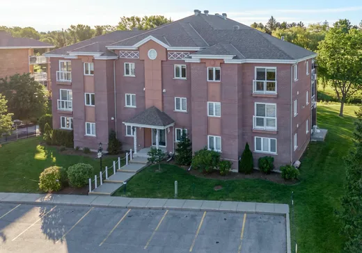 Condo for sale - 1500 Av. du Golf, App. 303, Saint-Hyacinthe, J2S 8V3