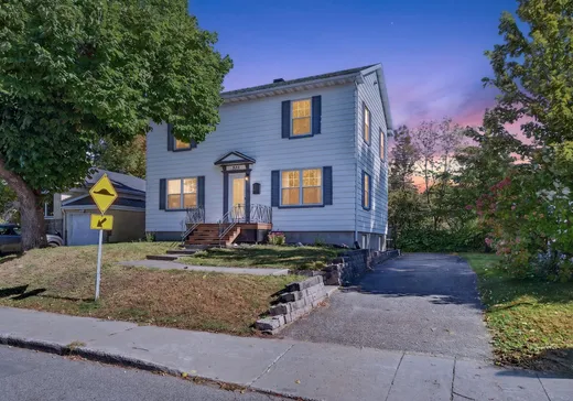 Maison à vendre - 823 Rue Rochette, Ste-Foy, G1V 2S4