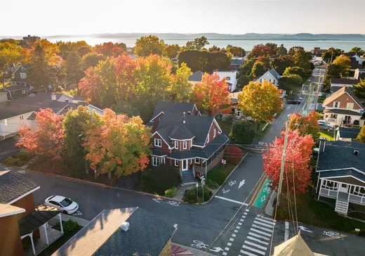 Maison à étages à vendre - 44 Rue St-Cyrille, Rivière-du-Loup, G5R2G6