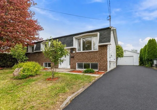 House for sale - 143 Rue Landreville, Saint-Sulpice, J5W 4C9