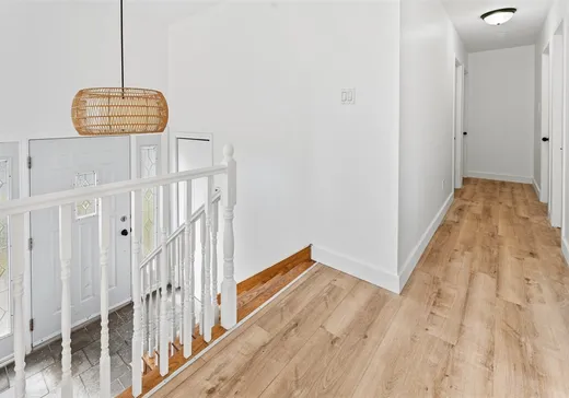 House for sale - 143 Rue Landreville, Saint-Sulpice, J5W 4C9