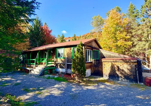 Bungalow à vendre - 5349 Rue du Beau-Regard, Val Morin, J0T2R0