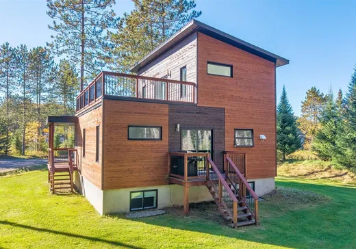 Maison à vendre - 11 Rue des Sous-Bois, Mont-Tremblant, J0T 1M0