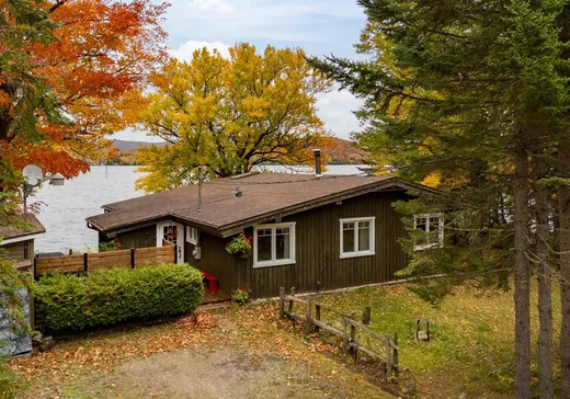 Bungalow à vendre - 7 Ch. du Colibri, Val-des-Lacs, J0T2P0