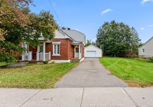 Maison à étages à vendre - 669 79e Avenue, Laval (Chomedey), H7V3H8