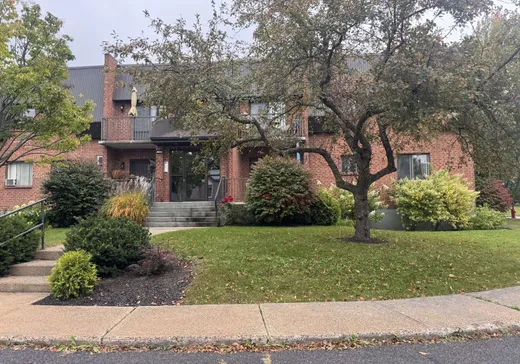 Condo à vendre - 400 Place du Manoir, Mont-Saint-Hilaire, J3H4W4