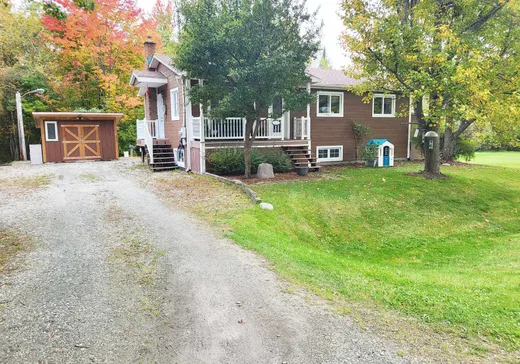 Two or more stories for sale - 323 Rue Jules-Richard, Sherbrooke, J1N3M3