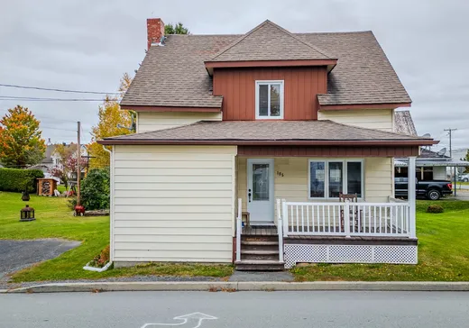 House for sale - 185 Rue de l'Église, St-Gedeon-De-Beauce, G0M 1T0