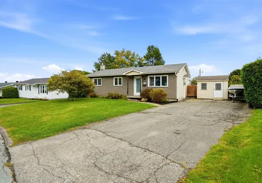 Maison à vendre - 1330 Rue des Lys, Sherbrooke, J1E 3N6