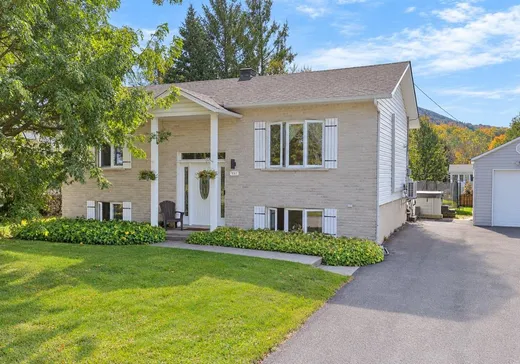 Bungalow for sale - 137 Rue de Châteauguay, Bromont, J2L1K2