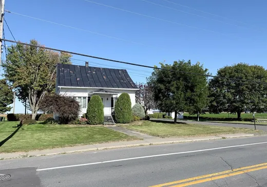Maison à vendre - 1411 Rg St-Pierre, Saint-Zéphirin-de-Courval, J0G 1V0