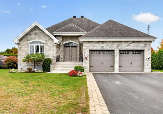 Bungalow à vendre - 125 Rue Versailles, St-Boniface-De-Shawinigan, G0X2L0