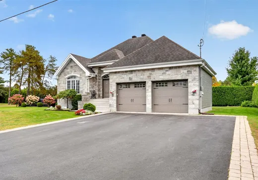 Maison à vendre - 125 Rue Versailles, St-Boniface-De-Shawinigan, G0X 2L0