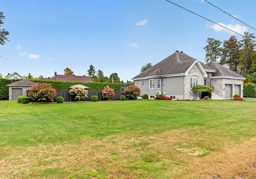 Maison à vendre - 125 Rue Versailles, St-Boniface-De-Shawinigan, G0X 2L0