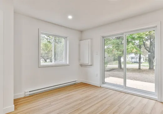 Maison à vendre - 310 Rue Serge, Sainte-Sophie, J5J 1G1
