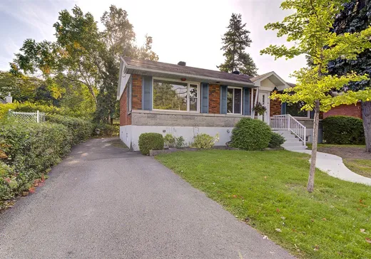 Bungalow à vendre - 6570 Av. De Renty, Montréal (Mercier/Hochelaga-Maisonneuve), H1M1M4