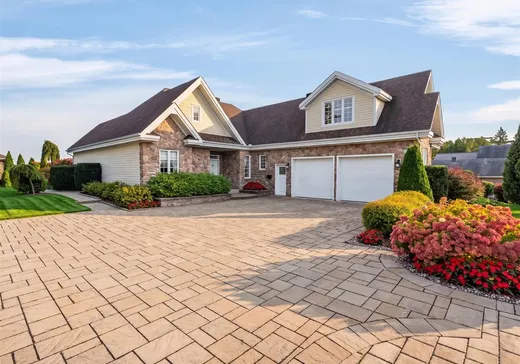 Maison à vendre - 158 Ch. de la Grande-Côte, Saint-Lambert, J7P 1A7
