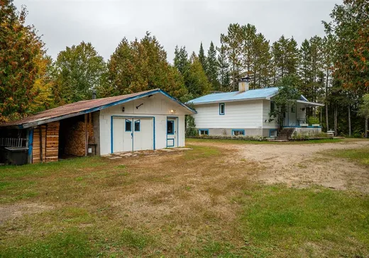 Bungalow à vendre - 215 Rg des Collines, Saint-Faustin, J0T1B0