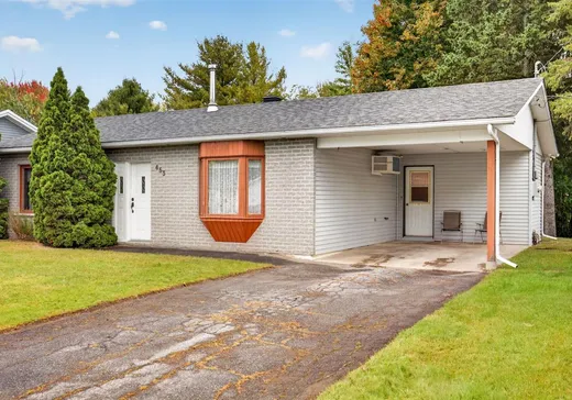 House for sale - 453 Rue des Pins, St-Francois-Du-Lac, J0G 1M0