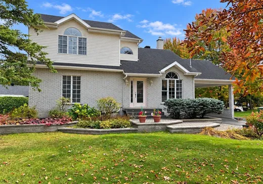 Maison à vendre - 3 2e Avenue O., Saint-Adalbert, J0A 1E0