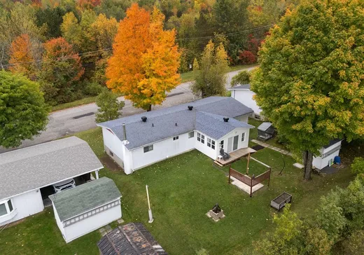 Maison à vendre - 425 Rue Gérard, Val des Sources, J1T 1T3