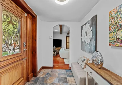 Maison à vendre - 31 Av. Chartier, Saint-Sauveur, J0R 1R0