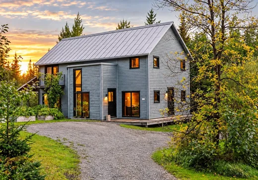 Two or more stories for sale - 1345 Route Taché, Rimouski, G0K1S0