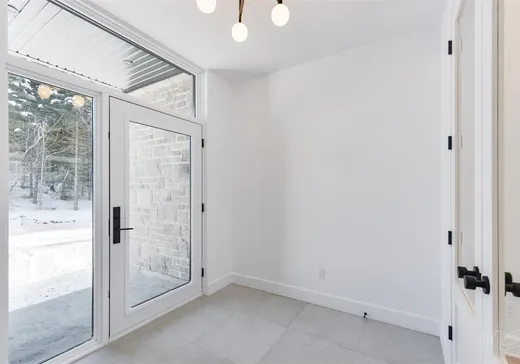 House for sale - 1404 Place des Vignes, Saint-Sauveur, J0R 1K0