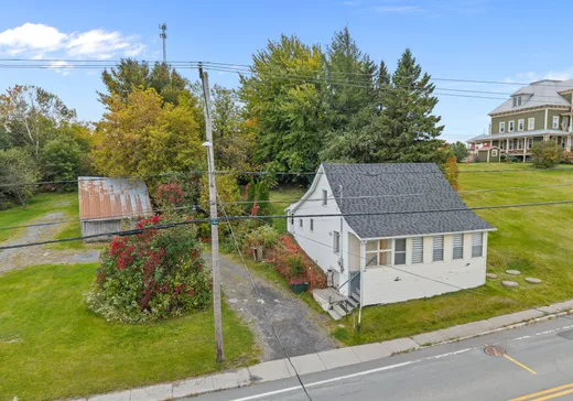 Two or more stories for sale - 315 Rue Principale (St-Évarist), Beauceville, G0M1S0