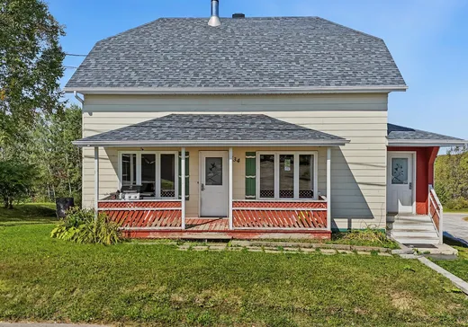 Two or more stories for sale - 534 Ch. Duchénier, Rimouski, G0K1S0