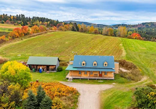 Two or more stories for sale - 505 Route 138, Saint-Hilarion, G0A3V0