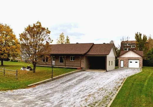 Maison à étages à vendre - 175 7e Avenue, Weedon, J0B3J0